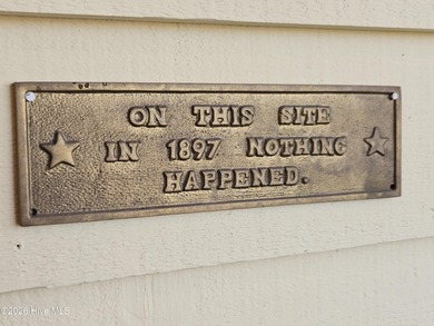 What a happy house! Bright and cheery to welcome you home! This on Carolina Shores Golf Course in North Carolina - for sale on GolfHomes.com, golf home, golf lot