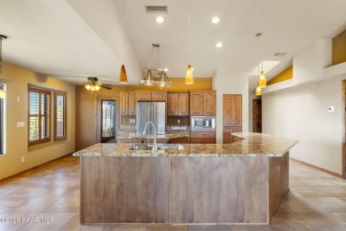 Beautiful townhome nestled in Prescott Resort Golf and Tennis on Antelope Hills Golf Courses in Arizona - for sale on GolfHomes.com, golf home, golf lot