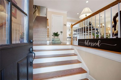 A BEAUTIFUL CHRISTMAS GIFT! Come home to St David's Square in on Marietta Country Club in Georgia - for sale on GolfHomes.com, golf home, golf lot