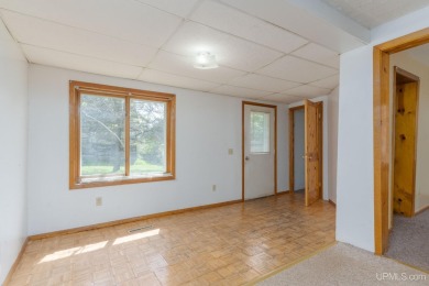 What a great little starter home or a place to hang your hat on George Young Golf Course in Michigan - for sale on GolfHomes.com, golf home, golf lot