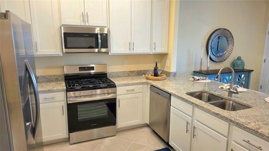 This beautifully maintained 3-bedroom, 2.5-bath townhouse is on Lakewood National Golf Club in Florida - for sale on GolfHomes.com, golf home, golf lot