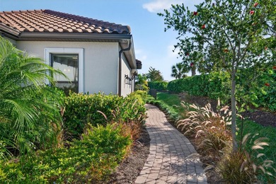 Under contract-accepting backup offers. RARE TURN-KEY on Esplanade Golf and Country at Lakewood Ranch in Florida - for sale on GolfHomes.com, golf home, golf lot