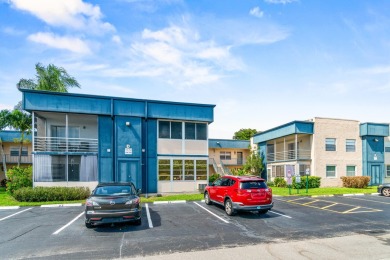 Welcome to a stunning condo in one of Kings Point's premier on Kings Point Golf -Flanders Way in Florida - for sale on GolfHomes.com, golf home, golf lot