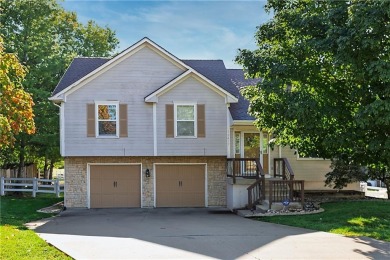 Tucked away in the quiet Fairway Hills neighborhood, this home on Royal Meadows Golf Course in Missouri - for sale on GolfHomes.com, golf home, golf lot