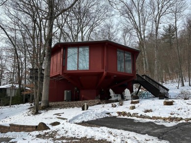 Looking for a place to escape too or permanent residence this on Bedford Springs Golf Course in Pennsylvania - for sale on GolfHomes.com, golf home, golf lot