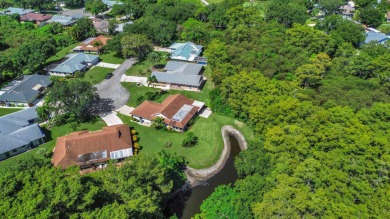 Charming 2-Bedroom Home in Hobe Sound's Premier 55+ on Eagle Wood Golf Course in Florida - for sale on GolfHomes.com, golf home, golf lot