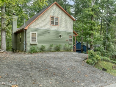 Super cool one bedroom, two bath, with double sided sleeping on Laurel Valley Golf Course in Tennessee - for sale on GolfHomes.com, golf home, golf lot