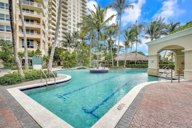 Spacious 2 bed / 2 bath condo in the heart of Aventura! Bright on Turnberry Isle Resort and Club in Florida - for sale on GolfHomes.com, golf home, golf lot