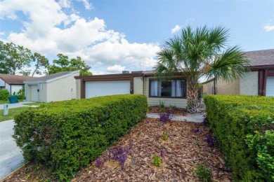 Charming 3-bedroom, 2-bath home with 1,464 sq ft of living space on Beacon Woods Golf Club in Florida - for sale on GolfHomes.com, golf home, golf lot