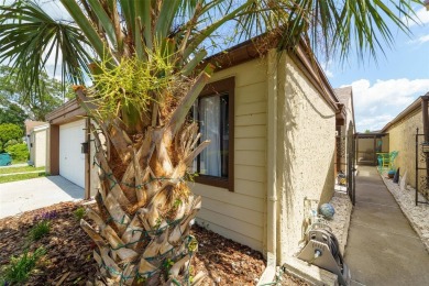 Charming 3-bedroom, 2-bath home with 1,464 sq ft of living space on Beacon Woods Golf Club in Florida - for sale on GolfHomes.com, golf home, golf lot