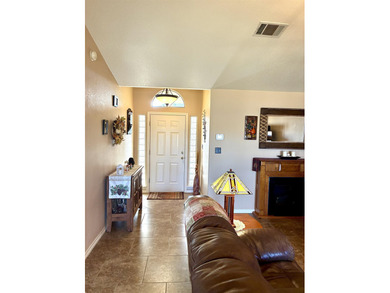 Quaint And Cozy 3 Bedroom 2 Bath Home. Vaulted Living Room on Hidden Falls Golf Club in Texas - for sale on GolfHomes.com, golf home, golf lot