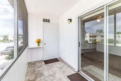 opportunity in sought-after Kings Point! This well-maintained on Kings Point Golf -Flanders Way in Florida - for sale on GolfHomes.com, golf home, golf lot