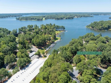 Enjoy lakefront living in this beautifully renovated condo in on Reynolds Lake Oconee - The Oconee in Georgia - for sale on GolfHomes.com, golf home, golf lot