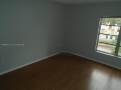 Excellent Opportunity in Inverrary! 2nd-floor 2-bedroom, 2-bath on Woodlands Country Club in Florida - for sale on GolfHomes.com, golf home, golf lot