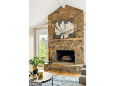 Move-in ready and completely renovated, this 3-bedroom, 2-bath on Chattahoochee Golf Course in Georgia - for sale on GolfHomes.com, golf home, golf lot