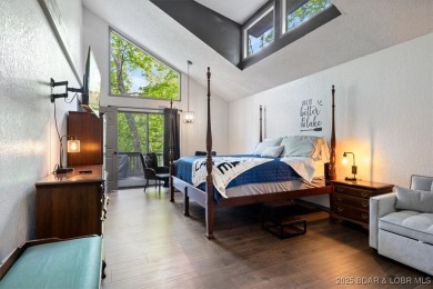 Welcome to this beautifully updated and move-in-ready home on The Oaks Golf Course in Missouri - for sale on GolfHomes.com, golf home, golf lot