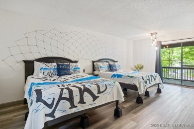 Welcome to this beautifully updated and move-in-ready home on The Oaks Golf Course in Missouri - for sale on GolfHomes.com, golf home, golf lot
