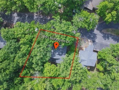 Welcome to this beautifully updated and move-in-ready home on The Oaks Golf Course in Missouri - for sale on GolfHomes.com, golf home, golf lot