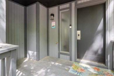 Welcome to this beautifully updated and move-in-ready home on The Oaks Golf Course in Missouri - for sale on GolfHomes.com, golf home, golf lot