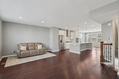 Welcome to this beautifully upgraded 3-bedroom, 3-story corner on Seven Bridges Golf Club in Illinois - for sale on GolfHomes.com, golf home, golf lot