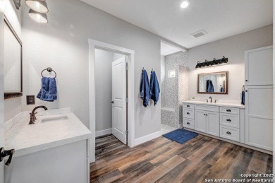 Welcome to this stunning custom-built home in the sought-after on Vaaler Creek Golf Club in Texas - for sale on GolfHomes.com, golf home, golf lot