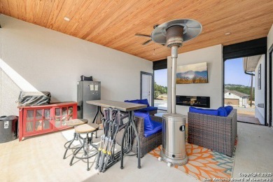 Welcome to this stunning custom-built home in the sought-after on Vaaler Creek Golf Club in Texas - for sale on GolfHomes.com, golf home, golf lot