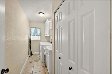 Welcome to 1422 SE 22nd Terrace! Pride of ownership shines on Palmetto-Pine Country Club in Florida - for sale on GolfHomes.com, golf home, golf lot