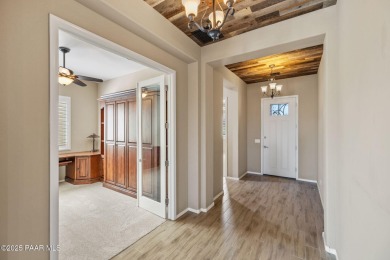 Beautiful 2-bedroom Plus Den Home In Quailwood Offering Stunning on Quail Wood Greens Golf Course in Arizona - for sale on GolfHomes.com, golf home, golf lot