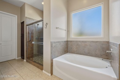 Beautiful 2-bedroom Plus Den Home In Quailwood Offering Stunning on Quail Wood Greens Golf Course in Arizona - for sale on GolfHomes.com, golf home, golf lot