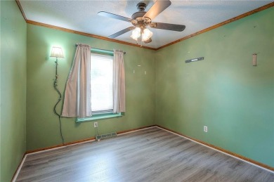 Large raised ranch in desirable Fairway Hills...Newer interior on Royal Meadows Golf Course in Missouri - for sale on GolfHomes.com, golf home, golf lot