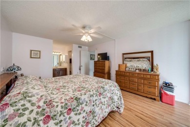Well-Maintained condo in Exclusive 55+ Lakes of Environ on Inverrary Country Club in Florida - for sale on GolfHomes.com, golf home, golf lot