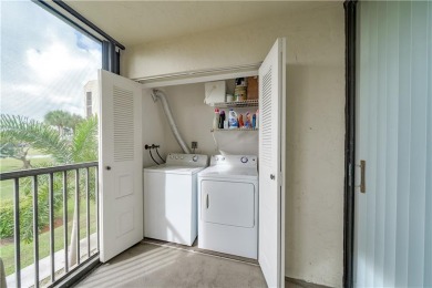 Well-Maintained condo in Exclusive 55+ Lakes of Environ on Inverrary Country Club in Florida - for sale on GolfHomes.com, golf home, golf lot