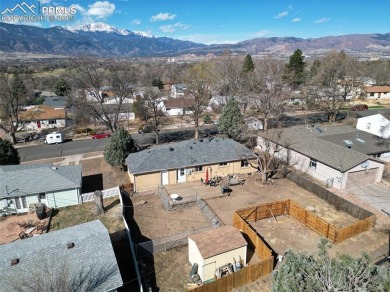 Beautifully Updated Ranch Home * Stucco Exterior * Fresh Paint on Patty Jewett Golf Course in Colorado - for sale on GolfHomes.com, golf home, golf lot