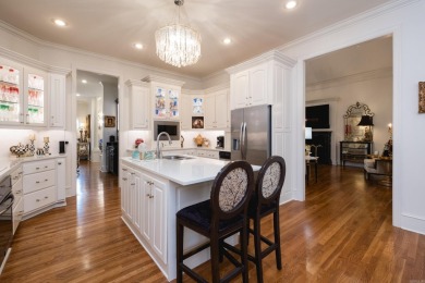 Beautiful home in the desirable gated neighborhood, The OAKS in on Chenal Country Club - Bear Den Mountain in Arkansas - for sale on GolfHomes.com, golf home, golf lot