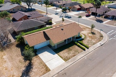 Welcome to comfortable living in the gated 55+ community of on Alamo Country Club in Texas - for sale on GolfHomes.com, golf home, golf lot