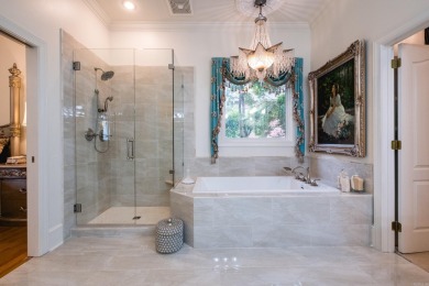 Beautiful home in the desirable gated neighborhood, The OAKS in on Chenal Country Club - Bear Den Mountain in Arkansas - for sale on GolfHomes.com, golf home, golf lot