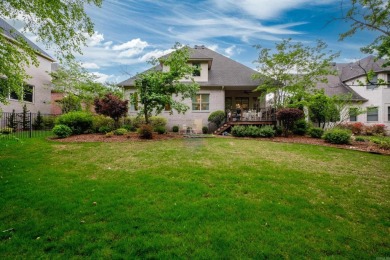 Beautiful home in the desirable gated neighborhood, The OAKS in on Chenal Country Club - Bear Den Mountain in Arkansas - for sale on GolfHomes.com, golf home, golf lot