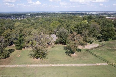 Welcome home to 1808 Bramble Brae, where comfort meets classic on Fianna Hills Country Club in Arkansas - for sale on GolfHomes.com, golf home, golf lot