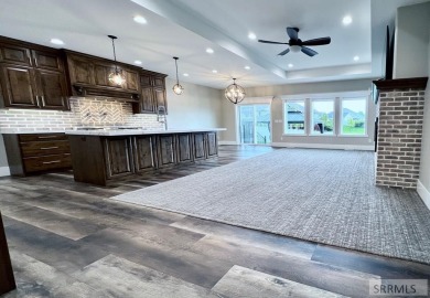 Inviting, desirable, light-filled home is immaculate and move-in on Sage Lakes Municipal Golf Course in Idaho - for sale on GolfHomes.com, golf home, golf lot