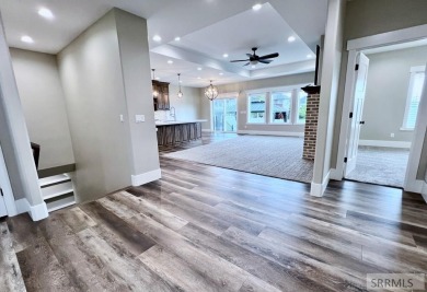 Inviting, desirable, light-filled home is immaculate and move-in on Sage Lakes Municipal Golf Course in Idaho - for sale on GolfHomes.com, golf home, golf lot