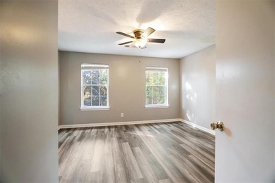 WELCOME HOME!! Luxury ELEGANCE MEETS EXCEPTIONAL VALUE in this on Heritage Golf Links in Georgia - for sale on GolfHomes.com, golf home, golf lot