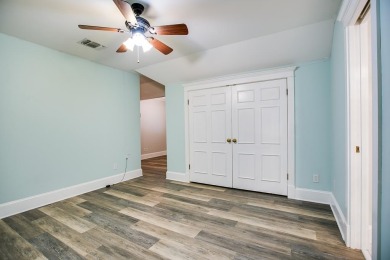 Welcome to luxury living in this stunning 3147 sq ft , 5 Bdrm, 3 on Bentwood Country Club in Texas - for sale on GolfHomes.com, golf home, golf lot