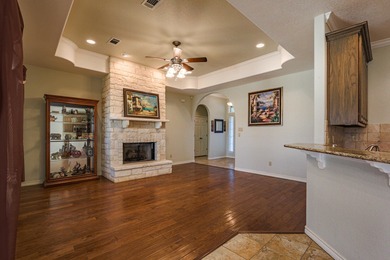 Welcome to this beautifully maintained 3 bedroom 2 bath home on Delaware Springs Golf Course in Texas - for sale on GolfHomes.com, golf home, golf lot
