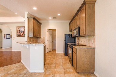 Welcome to this beautifully maintained 3 bedroom 2 bath home on Delaware Springs Golf Course in Texas - for sale on GolfHomes.com, golf home, golf lot