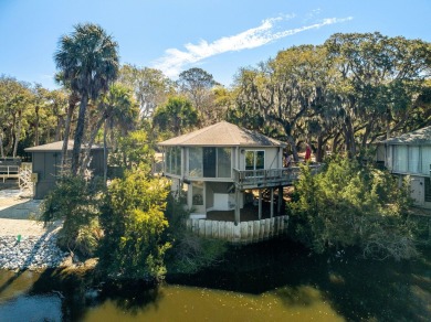 12 Dune Crest is a well maintained two bedroom, two full bath on The Seabrook Island Club in South Carolina - for sale on GolfHomes.com, golf home, golf lot