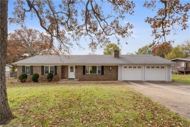 Discover the perfect blend of comfort and outdoor accessibility on Choctaw Country Club in Oklahoma - for sale on GolfHomes.com, golf home, golf lot