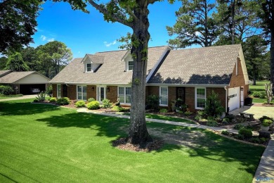 Golf Course Living at its finest!! This estate is positioned on on Burningtree Country Club in Alabama - for sale on GolfHomes.com, golf home, golf lot