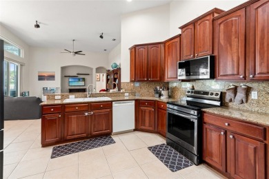Spacious 5-Bedroom + Den in Heritage Isles Golf  Country Club!
 on Heritage Isles Golf and Country Club in Florida - for sale on GolfHomes.com, golf home, golf lot