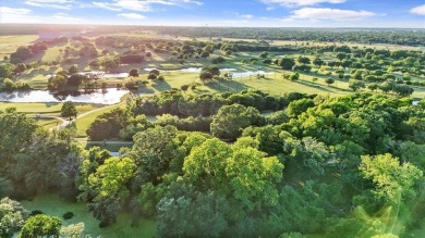 Impeccably maintained by the original owner, this sparkling on Pecan Valley Municipal Golf Course in Texas - for sale on GolfHomes.com, golf home, golf lot