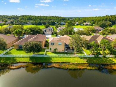 Spacious 5-Bedroom + Den in Heritage Isles Golf  Country Club!
 on Heritage Isles Golf and Country Club in Florida - for sale on GolfHomes.com, golf home, golf lot